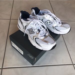 BNIB New Balance 530 in Navy/White